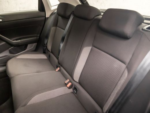 Volkswagen Polo 1.0 TSI Sportline Automaat (VIRTUAL COCKPIT, APPLE CARPLAY, KEYLESS, GROOT NAVI, CLIMATE, SPORTST... ActivLease financial lease