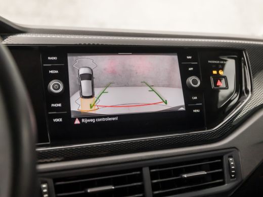 Volkswagen Polo 1.0 TSI Sportline Automaat (VIRTUAL COCKPIT, APPLE CARPLAY, KEYLESS, GROOT NAVI, CLIMATE, SPORTST... ActivLease financial lease