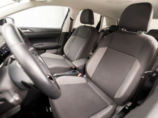Volkswagen Polo 1.0 TSI Sportline Automaat (VIRTUAL COCKPIT, APPLE CARPLAY, KEYLESS, GROOT NAVI, CLIMATE, SPORTST... ActivLease financial lease