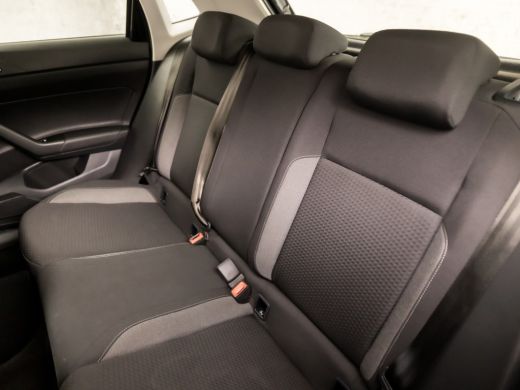 Volkswagen Polo 1.0 TSI Sportline Automaat (VIRTUAL COCKPIT, APPLE CARPLAY, KEYLESS, GROOT NAVI, CLIMATE, SPORTST... ActivLease financial lease