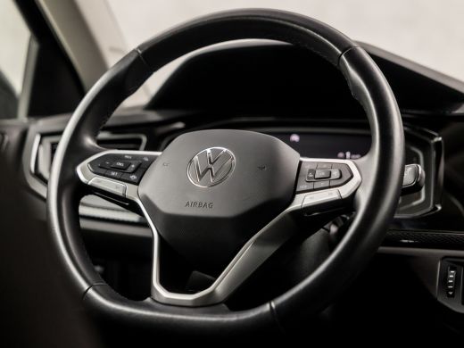 Volkswagen Polo 1.0 TSI Sportline Automaat (VIRTUAL COCKPIT, APPLE CARPLAY, KEYLESS, GROOT NAVI, CLIMATE, SPORTST... ActivLease financial lease