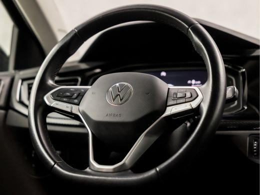Volkswagen Polo 1.0 TSI Sportline Automaat (VIRTUAL COCKPIT, APPLE CARPLAY, KEYLESS, GROOT NAVI, CLIMATE, SPORTST... ActivLease financial lease