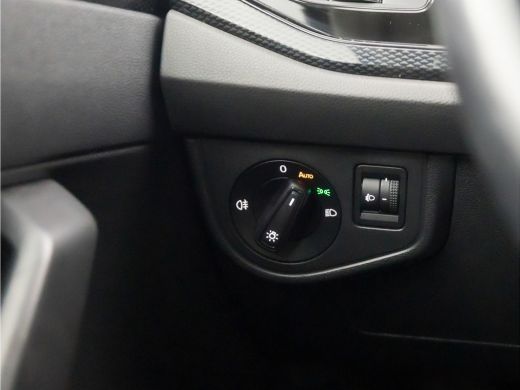 Volkswagen Polo 1.0 TSI Sportline Automaat (VIRTUAL COCKPIT, APPLE CARPLAY, KEYLESS, GROOT NAVI, CLIMATE, SPORTST... ActivLease financial lease