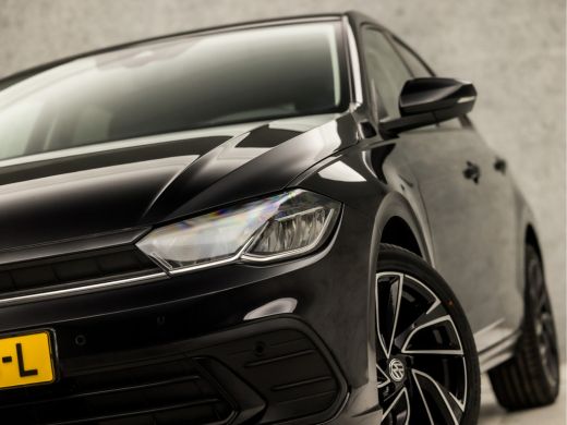 Volkswagen Polo 1.0 TSI Sportline Automaat (VIRTUAL COCKPIT, APPLE CARPLAY, KEYLESS, GROOT NAVI, CLIMATE, SPORTST... ActivLease financial lease