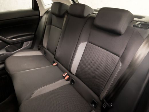 Volkswagen Polo 1.0 TSI Sportline Automaat (VIRTUAL COCKPIT, APPLE CARPLAY, KEYLESS, GROOT NAVI, CLIMATE, SPORTST... ActivLease financial lease
