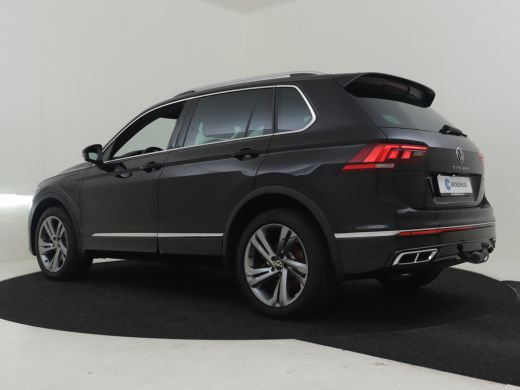 Volkswagen Tiguan 1.4 TSI eHybrid R-Line Business+ Navigatie full map | Trekhaak | Achteruitrijcamera | 19"LMV ActivLease financial lease