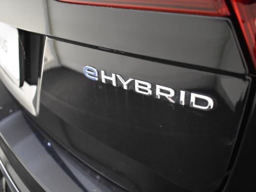 Volkswagen Tiguan 1.4 TSI eHybrid R-Line Business+ Navigatie full map | Trekhaak | Achteruitrijcamera | 19"LMV ActivLease financial lease