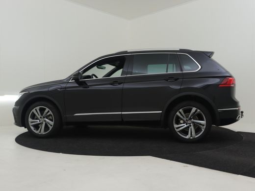 Volkswagen Tiguan 1.4 TSI eHybrid R-Line Business+ Navigatie full map | Trekhaak | Achteruitrijcamera | 19"LMV ActivLease financial lease