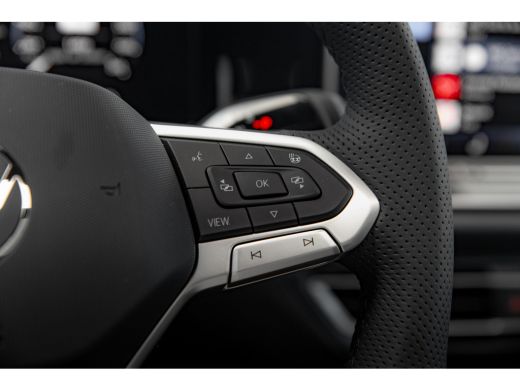 Volkswagen Tiguan R-Line Edition - eHybrid | 'App-Connect' draadloze smartphone integratie | Automatische afstandsr... ActivLease financial lease