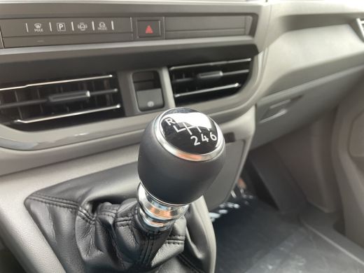 Volkswagen Transporter | 2.0 TDI 150 Pk | L2H1 Life | ActivLease financial lease