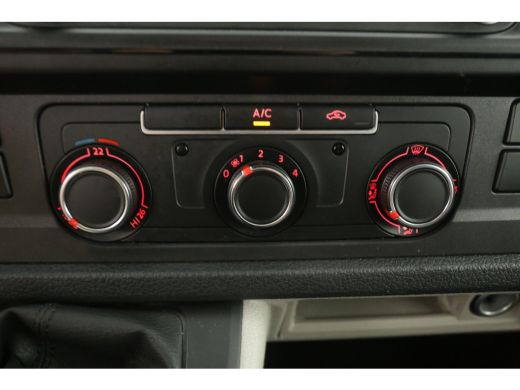 Volkswagen Transporter 2.0 TDI L2H1 Airco Cruise Carplay Navi Imperiaal PDC Elektrpakket ActivLease financial lease