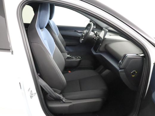 Volvo  EX30 Extended Range 272PK Plus 69kWh 19" Lichtmetalen velgen | LED-verlichting | Elektrisch bedienbare... ActivLease financial lease