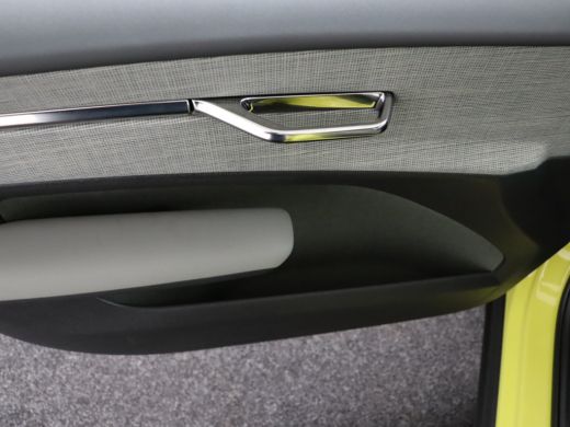 Volvo  EX30 Single Motor Extended Range Plus | Achteruitrijcamera | Afwijkende dakkleur | Apple Carplay/Andro... ActivLease financial lease