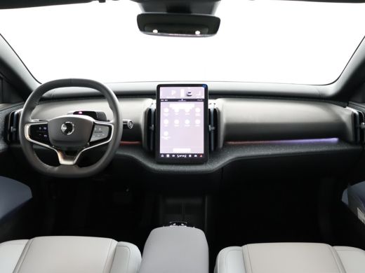 Volvo  EX30 Twin Motor Performance Ultra 69 kWh | Achteruitrijcamera | Apple Carplay/Android Auto | Cruise co... ActivLease financial lease