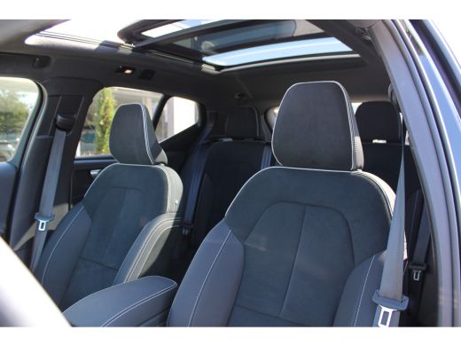 Volvo  EX40 Twin Motor Performance Ultra 82 kWh Direct leverbaar | Full Option | Lighting Pack | Visual Park ... ActivLease financial lease