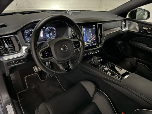 Volvo  S60 2.0 T8 AWD Polestar Engineered B&W Pano Trekh. 360° Autopilot ActivLease financial lease