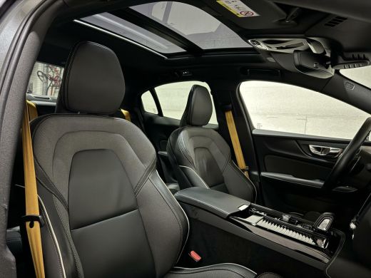 Volvo  S60 2.0 T8 AWD Polestar Engineered B&W Pano Trekh. 360° Autopilot ActivLease financial lease