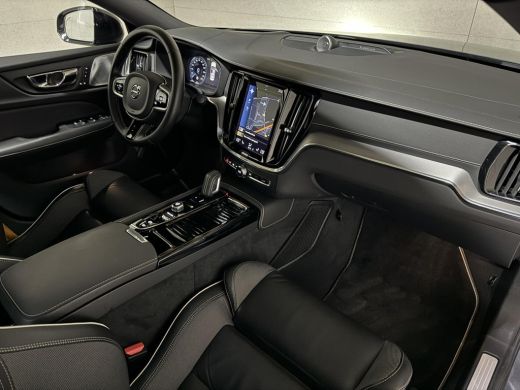 Volvo  S60 2.0 T8 AWD Polestar Engineered B&W Pano Trekh. 360° Autopilot ActivLease financial lease