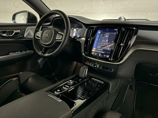 Volvo  S60 2.0 T8 AWD Polestar Engineered B&W Pano Trekh. 360° Autopilot ActivLease financial lease