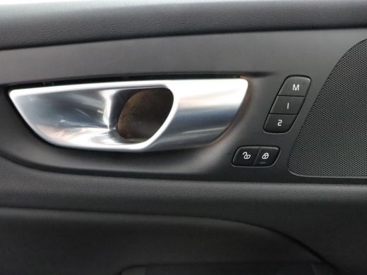 Volvo  V60 2.0 T6 Plug-in hybrid AWD Plus Dark | Adaptieve cruise control incl. BLIS | Standkachel |Stoel & ... ActivLease financial lease
