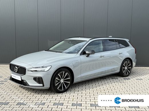 Volvo  V60 2.0 T6 Plug-in hybrid AWD Ultra Dark | Trekhaak | Stoel en stuurwiel verwarming | BLIS | Head-up ...