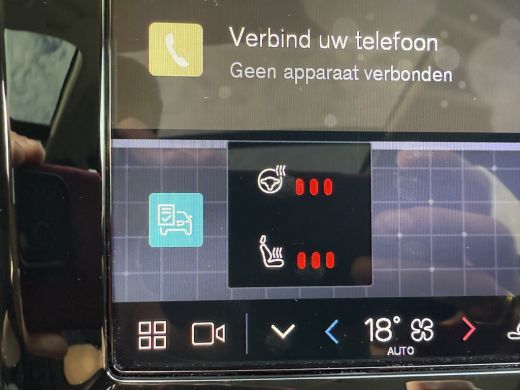 Volvo  V60 2.0 T6 Plug-in hybrid AWD Ultra Dark | Trekhaak | Stoel en stuurwiel verwarming | BLIS | Head-up ... ActivLease financial lease