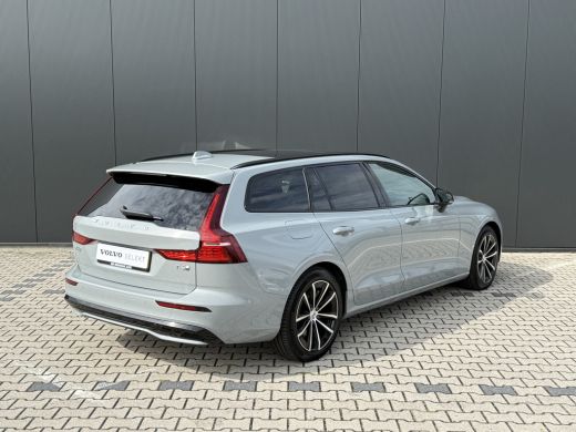 Volvo  V60 2.0 T6 Plug-in hybrid AWD Ultra Dark | Trekhaak | Stoel en stuurwiel verwarming | BLIS | Head-up ... ActivLease financial lease