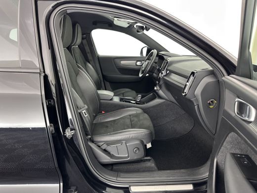 Volvo  XC40 Recharge P8 AWD R-Design [ 3-Fase ] (INCL-BTW) *DIGI-COCKPIT | FULL-LED | PREMIUM-AUDIO | TOP-VIE... ActivLease financial lease