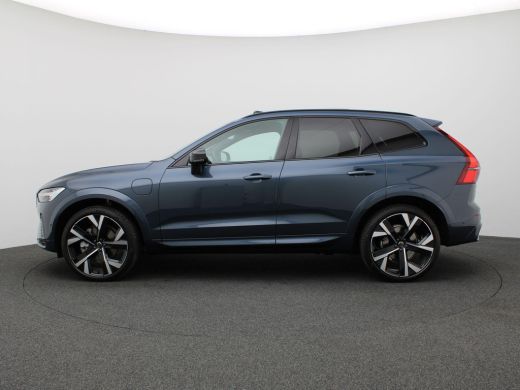 Volvo  XC60 2.0 T6 Plug-in hybrid AWD Plus Black Edition Facelift, Trekhaak inklapbaar, Panoramadak, 22" velg... ActivLease financial lease