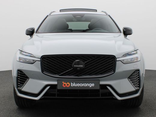 Volvo  XC60 2.0 T6 Plug-in hybrid AWD Plus Black Edition Facelift, Trekhaak inklapbaar, Panoramadak, 22" velg... ActivLease financial lease
