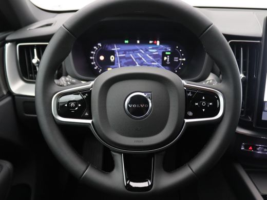 Volvo  XC60 2.0 T6 Plug-in hybrid AWD Plus Black Edition Facelift, Trekhaak inklapbaar, Panoramadak, 22" velg... ActivLease financial lease