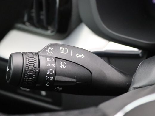 Volvo  XC60 2.0 T6 Plug-in hybrid AWD Plus Black Edition Facelift, Trekhaak inklapbaar, Panoramadak, 22" velg... ActivLease financial lease