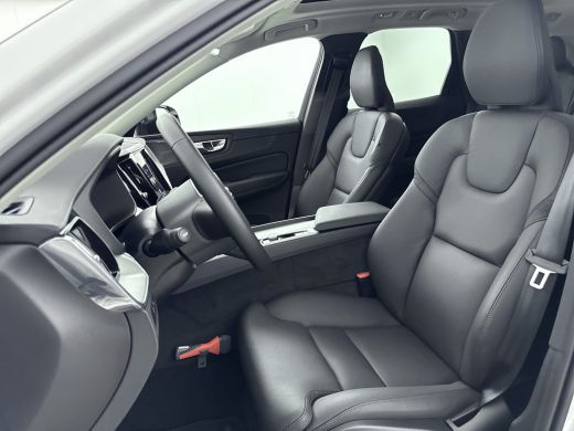 Volvo  XC60 2.0 T8 Plug-in hybrid AWD Ultra Dark | CRYSTAL WHITE | Luchtvering | Trekhaak | Alarm | Extra get... ActivLease financial lease
