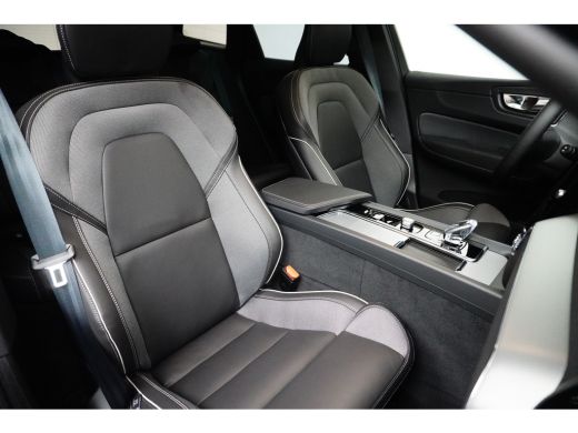 Volvo  XC60 T6 Plus Dark Plug-in Hybrid | Cruise control adaptief met Stop&Go en stuurhulp | Elektrisch bedie... ActivLease financial lease