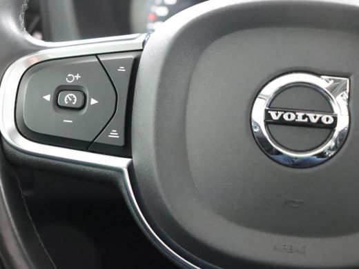 Volvo  XC60 T8 AWD Momentum Pro | Pilot Assist | BLIS | Stoel + Stuurwielverwarming | Panoramisch schuif/kant... ActivLease financial lease
