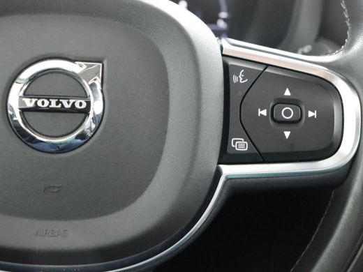 Volvo  XC60 T8 AWD Momentum Pro | Pilot Assist | BLIS | Stoel + Stuurwielverwarming | Panoramisch schuif/kant... ActivLease financial lease