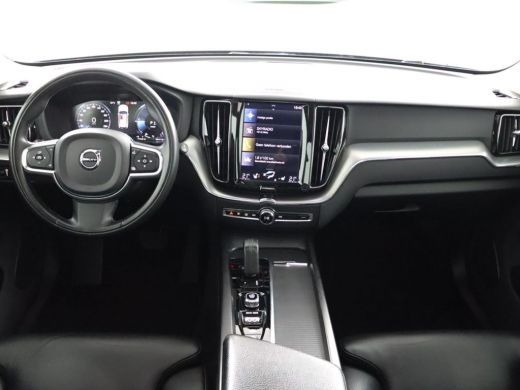 Volvo  XC60 T8 AWD Momentum Pro | Pilot Assist | BLIS | Stoel + Stuurwielverwarming | Panoramisch schuif/kant... ActivLease financial lease