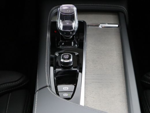 Volvo  XC90 2.0 T8 Recharge AWD Ultimate Dark | Luchtvering | Bowers & Wilkins | Trekhaak | 360° Camera | Pan... ActivLease financial lease
