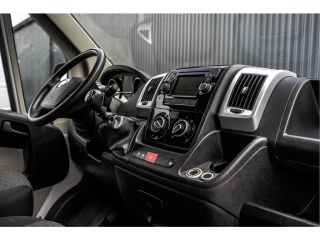 Fiat Ducato **2.3 MultiJet | Bakwagen met Laadklep | 131 PK | Cruise | Airco**