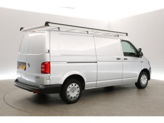 Volkswagen Transporter 2.0 TDI L2H1 Airco Cruise Carplay Navi Imperiaal PDC Elektrpakket