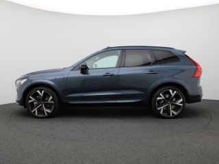Volvo  XC60 2.0 T6 Plug-in hybrid AWD Plus Black Edition Facelift, Trekhaak inklapbaar, Panoramadak, 22" velg...