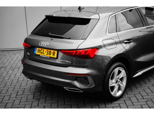 Audi A3 Sportback 40 TFSI e Business edition Camera achter |  Stoelverw. voor |  Ledere bekleding | Parke... ActivLease financial lease