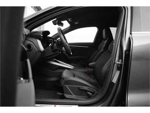 Audi A3 Sportback 40 TFSI e Business edition Camera achter |  Stoelverw. voor |  Ledere bekleding | Parke... ActivLease financial lease