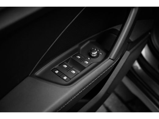 Audi A3 Sportback 40 TFSI e Business edition Camera achter |  Stoelverw. voor |  Ledere bekleding | Parke... ActivLease financial lease