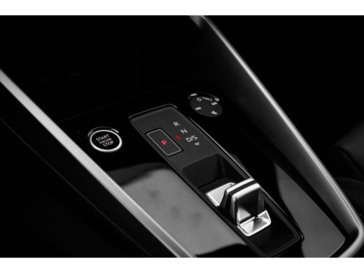 Audi A3 Sportback 40 TFSI e Business edition Camera achter |  Stoelverw. voor |  Ledere bekleding | Parke... ActivLease financial lease