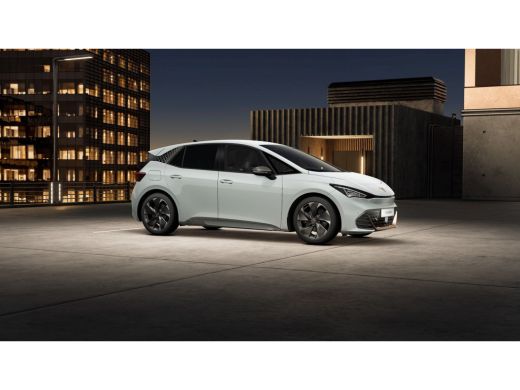 CUPRA Born Essential Limited Elektromotor 150 kW / 204 pk Hatchback Elektrische aandrijving ActivLease financial lease