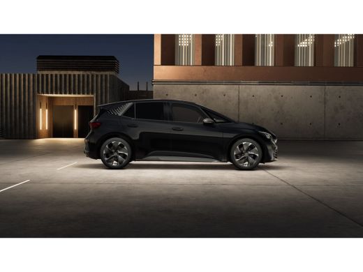 CUPRA Born Essential Limited Elektromotor 150 kW / 204 pk Hatchback Elektrische aandrijving ActivLease financial lease