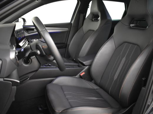 CUPRA Leon 1.4 e-Hybrid VZ Performance 245pk Trekhaak | Dodehoekdetctie | Adaptief cruise control | Camera a... ActivLease financial lease