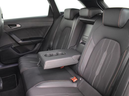 CUPRA Leon 1.4 e-Hybrid VZ Performance 245pk Trekhaak | Dodehoekdetctie | Adaptief cruise control | Camera a... ActivLease financial lease
