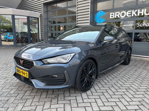 CUPRA Leon Sportstourer 1.4 245 pk e-Hybrid VZ Performance | Achteruitrijcamera | Apple Carplay/Android Auto|telefooninte... ActivLease financial lease